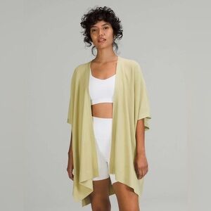 Lululemon Merino Wool Short Sleeve Wrap- Woman *Never Worn*